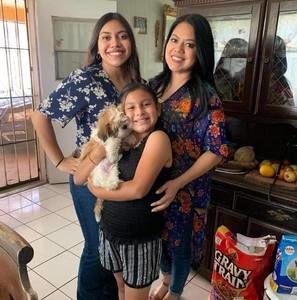 Meet your Posher, Monica